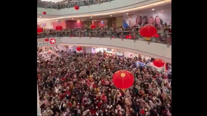 Viral Acara Imlek Timbulkan Kerumunan di Mall Festival Citylink Bandung, Satpol PP: 10 Menit Langsung Kita Bubarkan