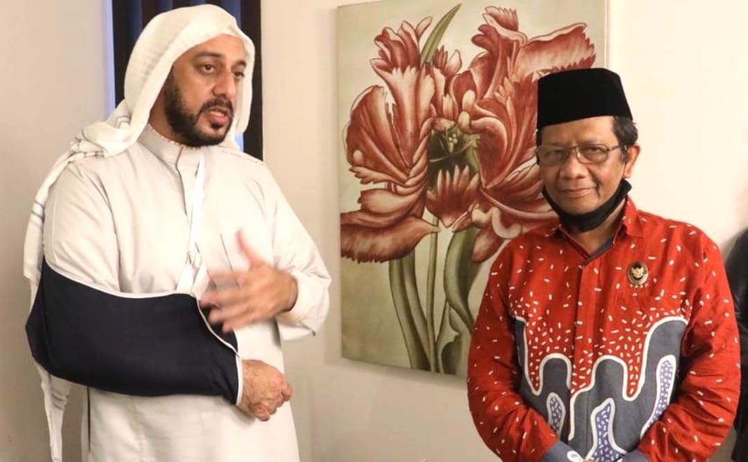 Mahfud MD Jenguk Syekh Ali Jaber, Ceritakan Kondisi Terkini