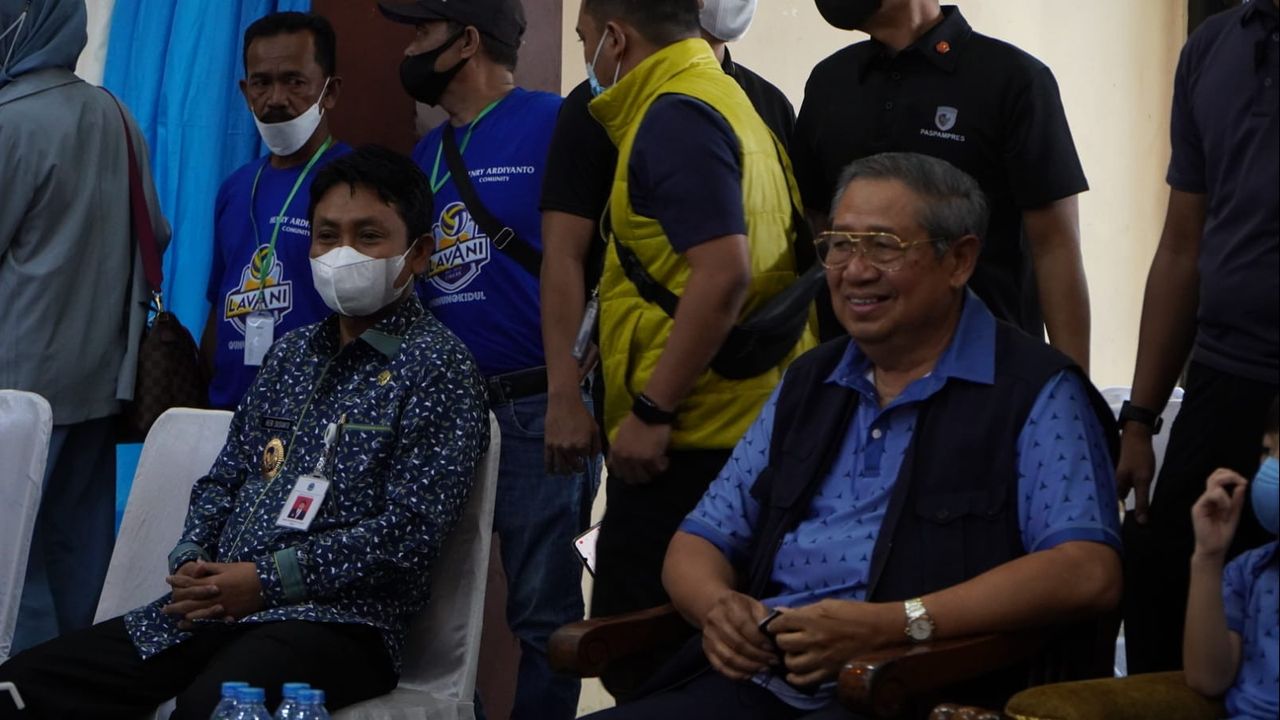 Nikmati Masa Pensiun, SBY Tersenyum Manis Melihat LavAni Bertanding di Gunungkidul