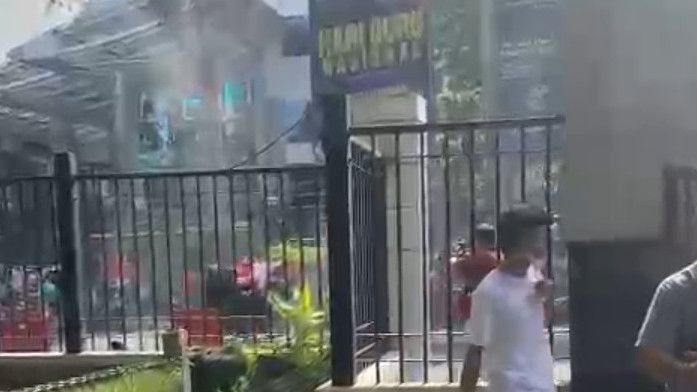 Polisi: Kabar Ada Penembakan Gas Air Mata di Stadion GBK Jelang Indonesia vs Vietnam Hoaks