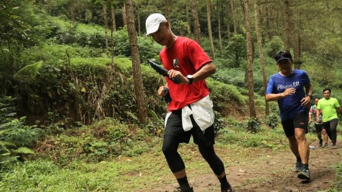 Ganjar Olahraga Bersama Rektor Unimal Sambil Bahas Kolaborasi Kagama dengan Kampus Aceh