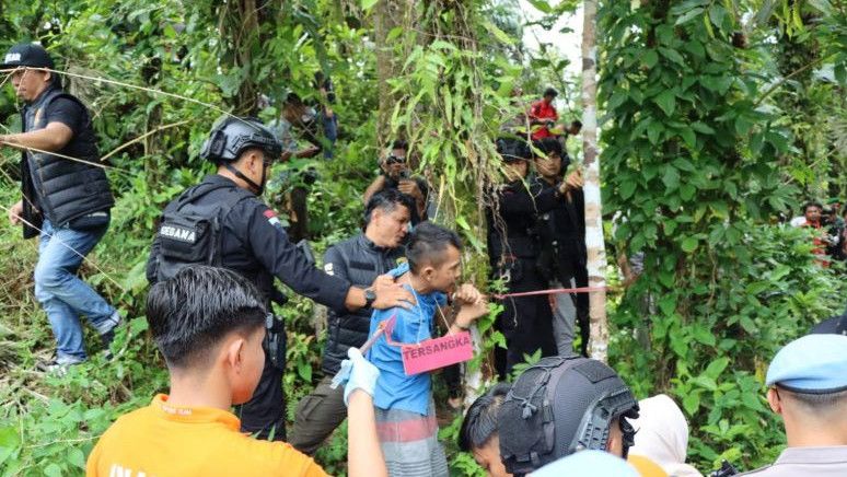 Ada 79 Adegan Kasus Pembunuhan dan Pemerkosaan Terhadap Gadis Penjual Gorengan di Padang Pariaman Sumbar