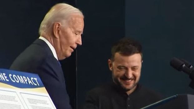 Momen Biden Salah Sebut Presiden Ukraina sebagai Putin, Dibalas Senyuman Manis oleh Zelenskyy