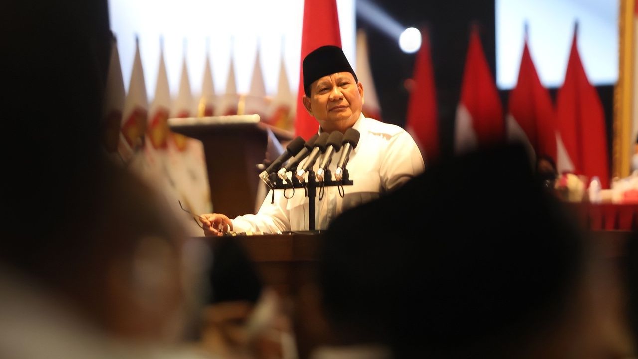 Survei SPIN Sebut Elektabilitas Prabowo Ungguli Ganjar dan Anies, Kamu Percaya?