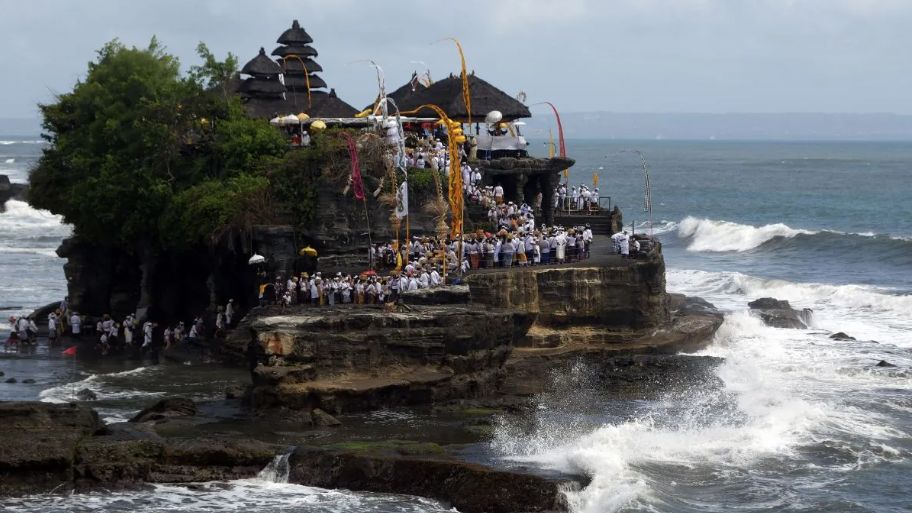 Peraturan dan Etika ketika Berkunjung ke Pura di Bali