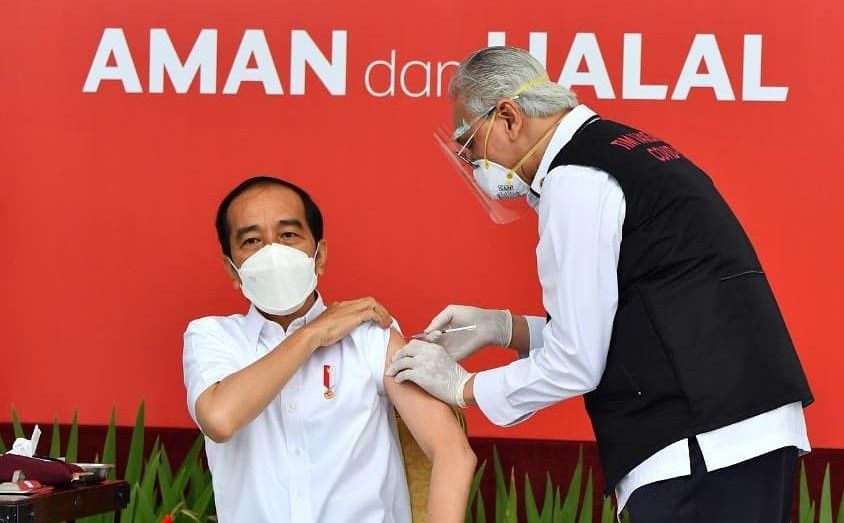 Jokowi Sudah Divaksin, Masih Ada 41 Persen Masyarakat yang Tolak Vaksinasi COVID-19