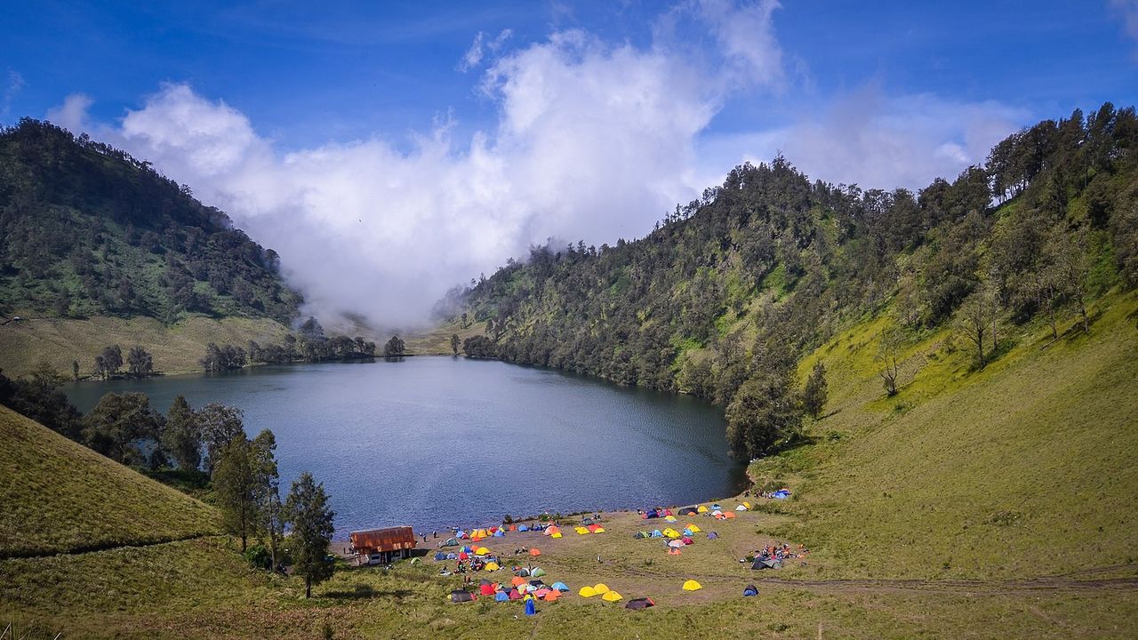 Setelah 3 Tahun Ditutup, Pendakian Gunung Semeru Kembali Dibuka Jelang Akhir Tahun 2024