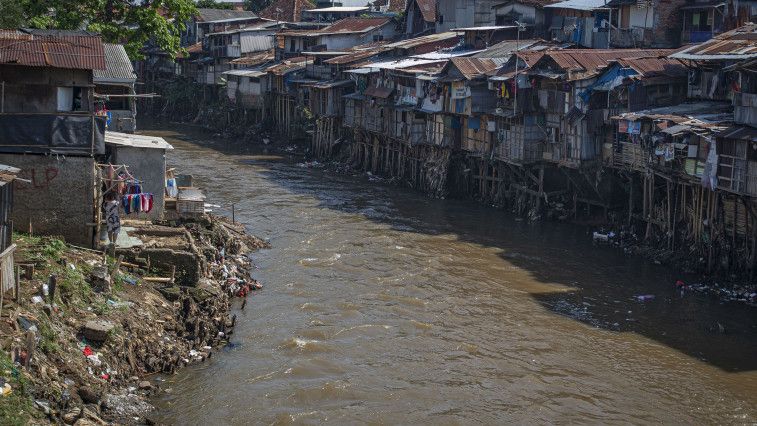 Air Sungai Ciliwung Disebut Layak Dijadikan Bahan Baku Air Minum