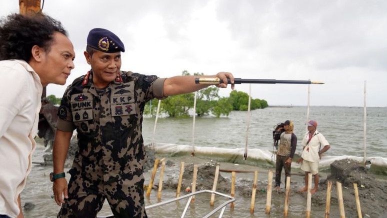 KKP Bongkar Pagar Laut di Bekasi Hari Ini