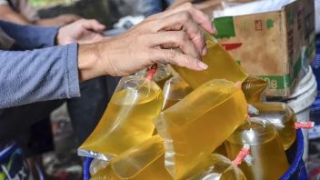 Harga Minyak Goreng di Biak Numfor Mulai Turun Rp1.000 per Liter