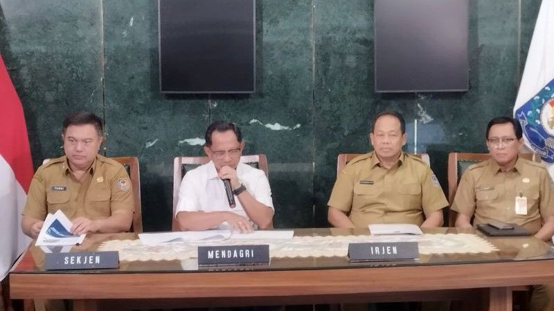 Imbas Kabur Umrah Saat Bencana, Bupati Aceh Selatan Diberhentikan Sementara, Ini Alasannya