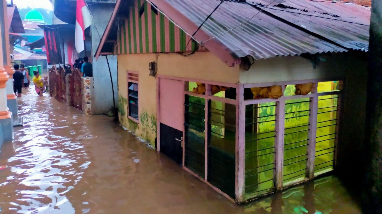 Kabar Buruk dari Manado! Dua Warga Meninggal Akibat Banjir dan Longsor