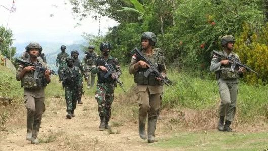 Kontak Tembak dengan Pasukan Gabungan TNI-Polri, 1 Buronan Teroris di Poso Tewas