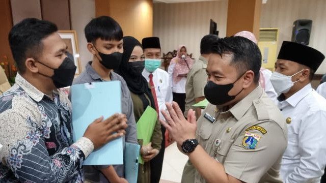 Pemprov DKI Pangkas Administrasi Status Kependudukan Pengantin Baru, Ini Bedanya