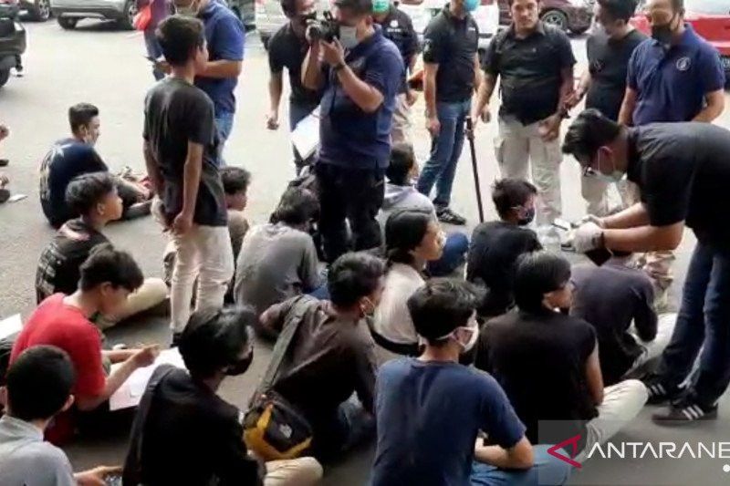 Cara Kepolisian Antisipasi Pelajar Ikut Demo UU Cipta Kerja