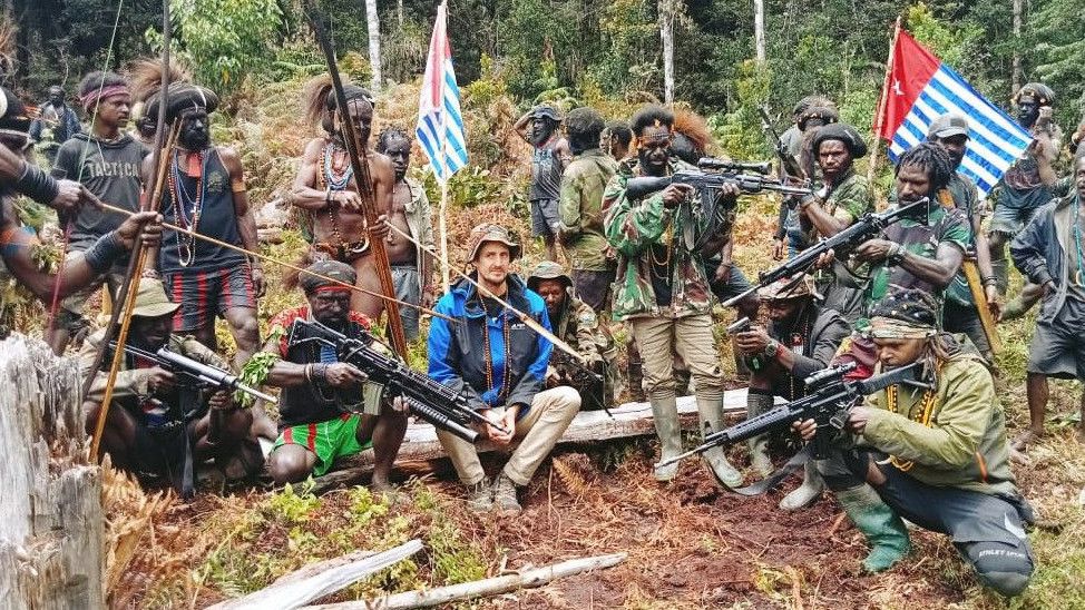 Pilot Susi Air yang Disandera KKB Papua Minta Aparat Tak Pakai Bom untuk Selamatkannya, TNI-Polri Sebut Isu Bom Propaganda Sudutkan Aparat