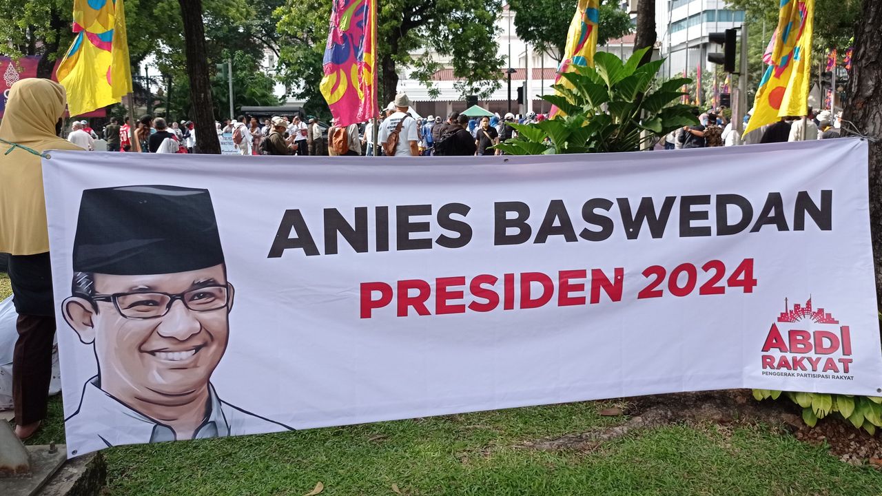 Acara Perpisahan Gubernur DKI Dipenuhi Spanduk 'Anies Baswedan Presiden 2024'