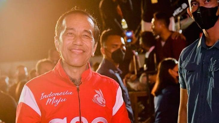 Depan Relawannya, Jokowi Curhat Soal Ekspor Pangan