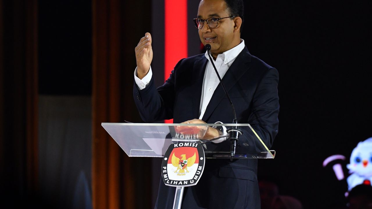 Pendukung Prabowo Laporkan Anies yang Habis Nonton 'Dirty Vote' ke Bawaslu