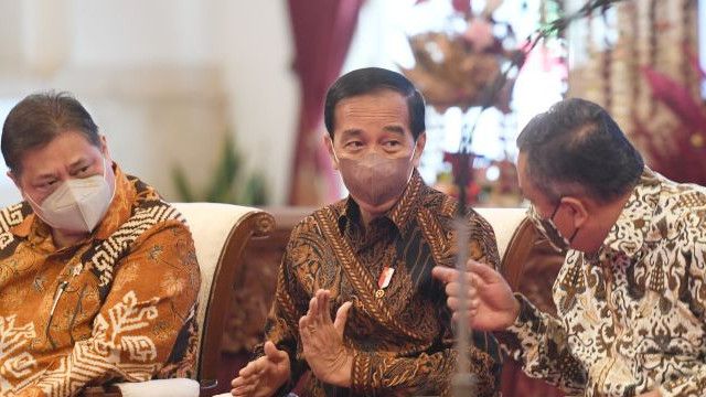 Jokowi Minta Lima Kepala Daerah dengan Inflasi Tertinggi Cari Komoditas Penyebab Inflasi: Wong Barangnya Ada Kok