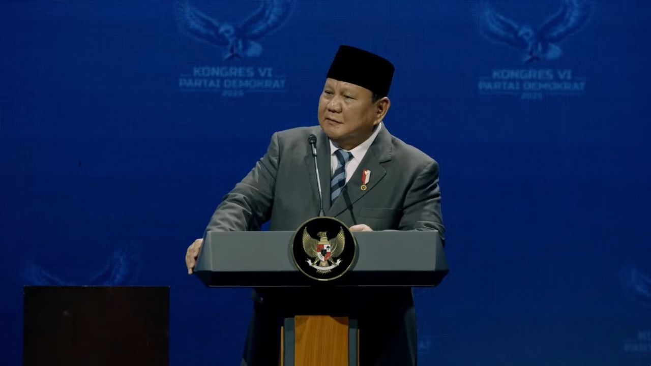 Kelakar Prabowo ke Gibran, AHY, dan Puan: Sekarang Berdampingan Nanti Bersaing