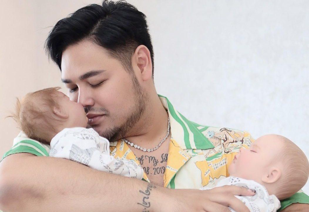 Ivan Gunawan dan anaknya (Foto: Instagram/@ivan_gunawan)
