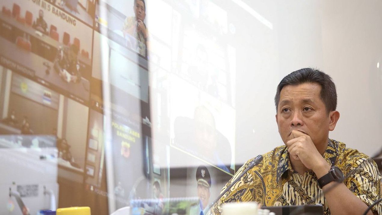 Sekda Kota Bandung Positif Corona Usai Disuntik Vaksin, Kok Bisa?