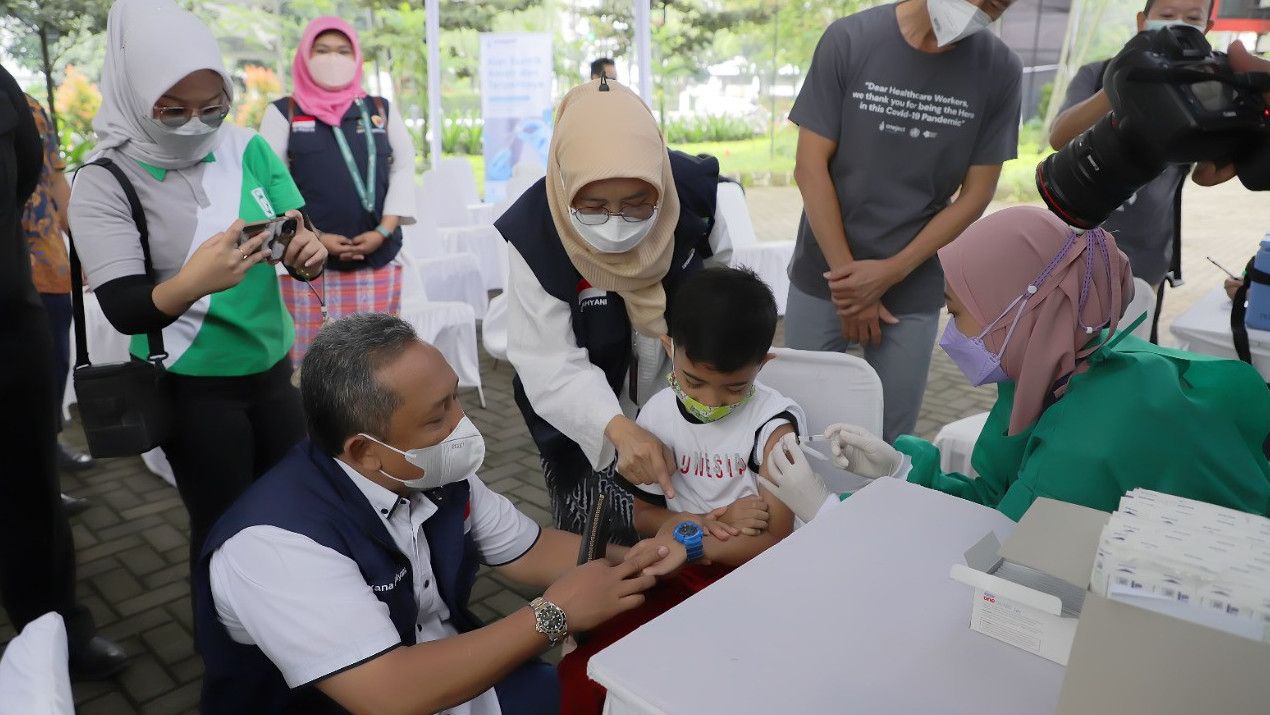 Aturan Penggunaan Masker Diperlonggar, Dinkes Bandung: Vaksinasi Sudah lengkap