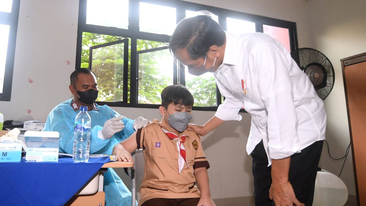 Minta Vaksinasi Segera Dijalankan, Jokowi: Ada 26,5 Juta Anak 6-11 Tahun yang Harus Kita Vaksin