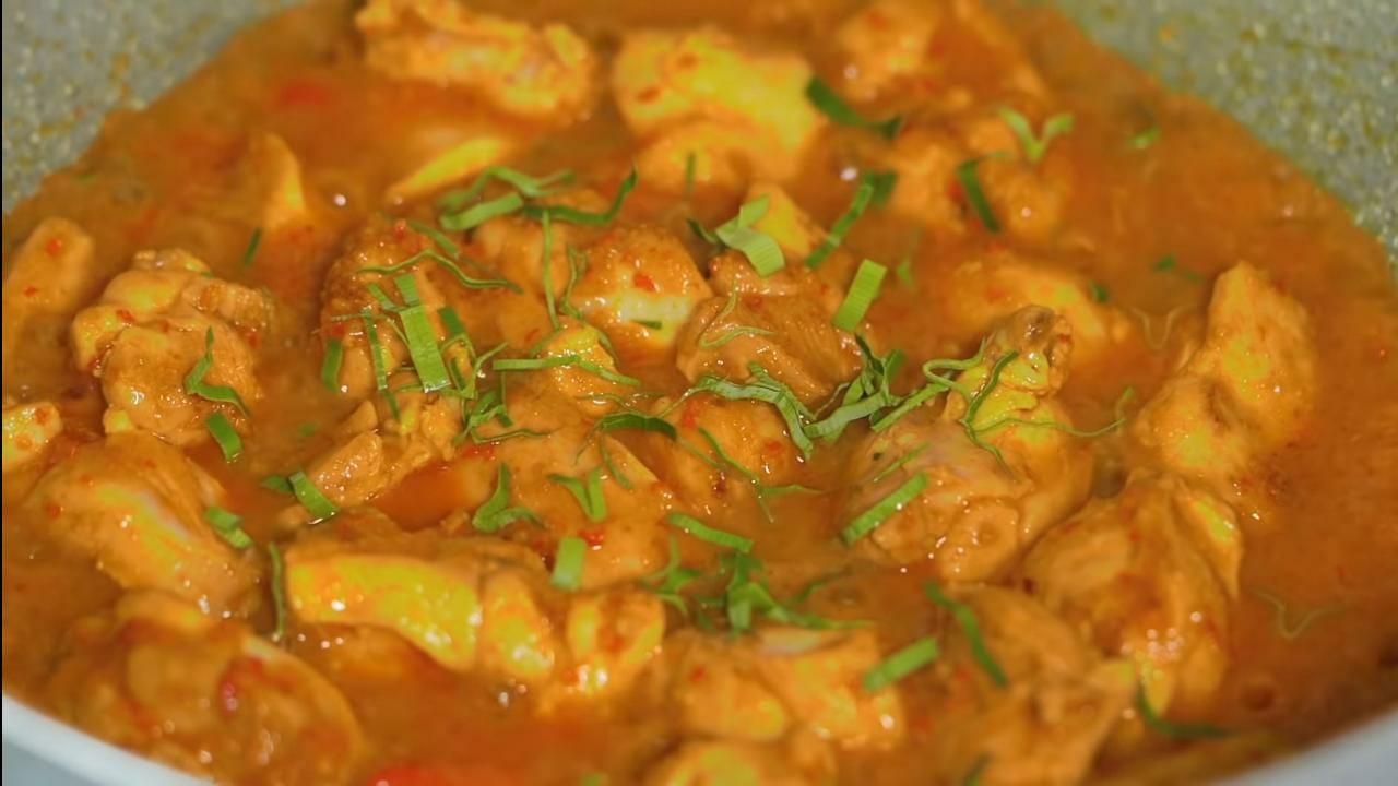 Ayam Woku ala Chef Juna (Foto: YouTube/Wilgoz Kitchen)