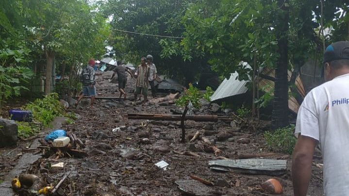 27 Warga Diperkirakan Masih Hilang Akibat Banjir Bandang Flores Timur