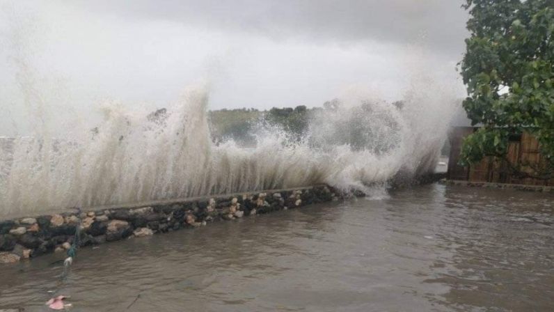 Waspada! Banjir Rob Ancam Daerah Pesisir Tujuh Pulau di NTT