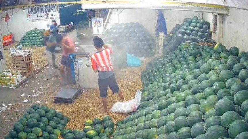 Motif Pelaku Siram Air Keras hingga Bacok Pegawai Toko Buah di Jaktim Diduga karena Istri Selingkuh