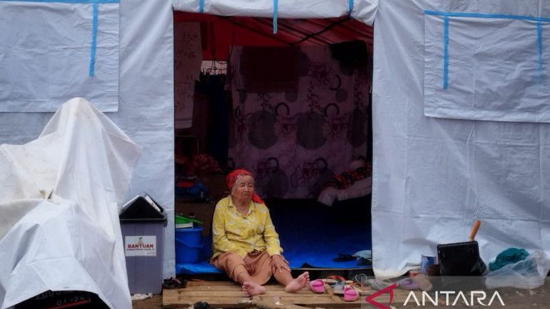 Warga Cianjur Diminta Waspada Gempa Susulan, Posko Pengungsian Kembali Dipadati Warga
