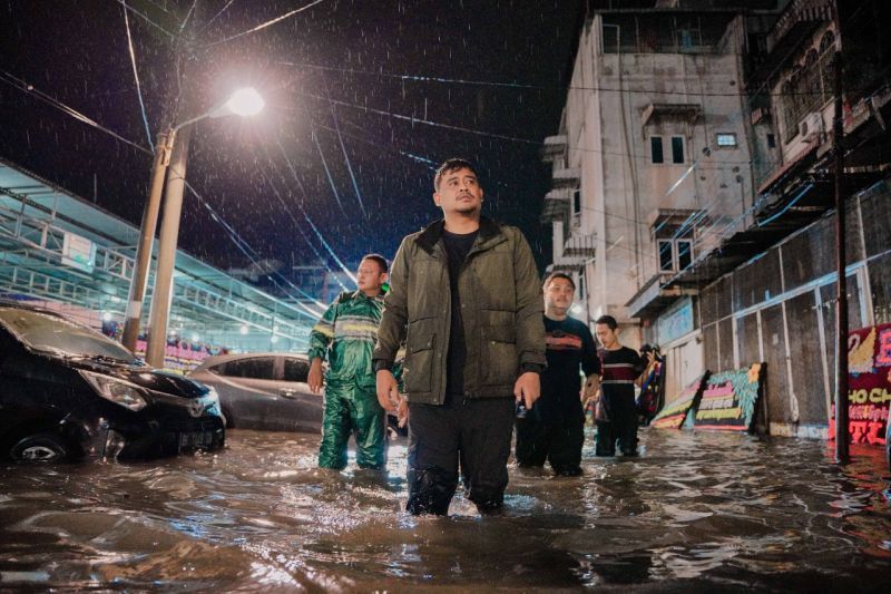 Wali Kota Medan Tidak Ingin Ada Korban Jiwa Akibat Banjir, Warga yang Bermukim di Pinggir Sungai Langsung Diminta Evakuasi