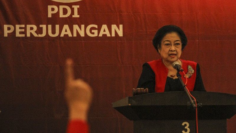Megawati Terharu Bahas Fakir Miskin dan Anak Telantar yang Dipelihara Negara