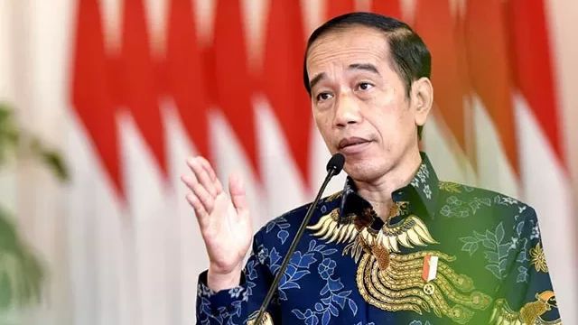 Di Depan Luhut dan Erick Thohir, Jokowi Singgung Reshuffle Kabinet