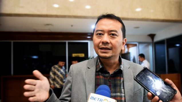 Seleksi PPPK Guru Honorer Bermasalah, DPR Minta Nadiem Tunda Pengumuman