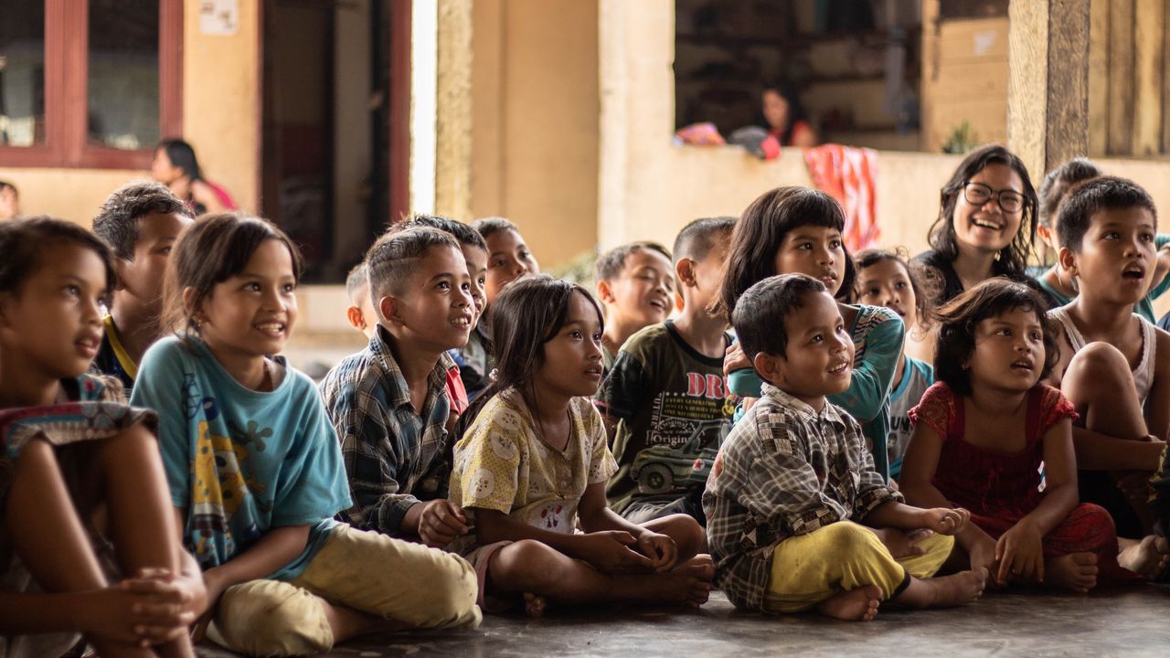 'Dongkelor' Perkenalkan Dongeng ke Anak-Anak di Makassar