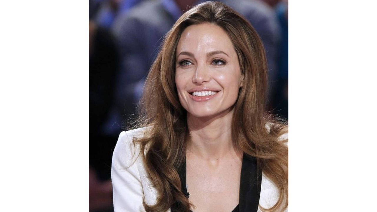Angelina Jolie Sebut Perceraiannya dengan Brad Pitt Bikin Kariernya Hancur