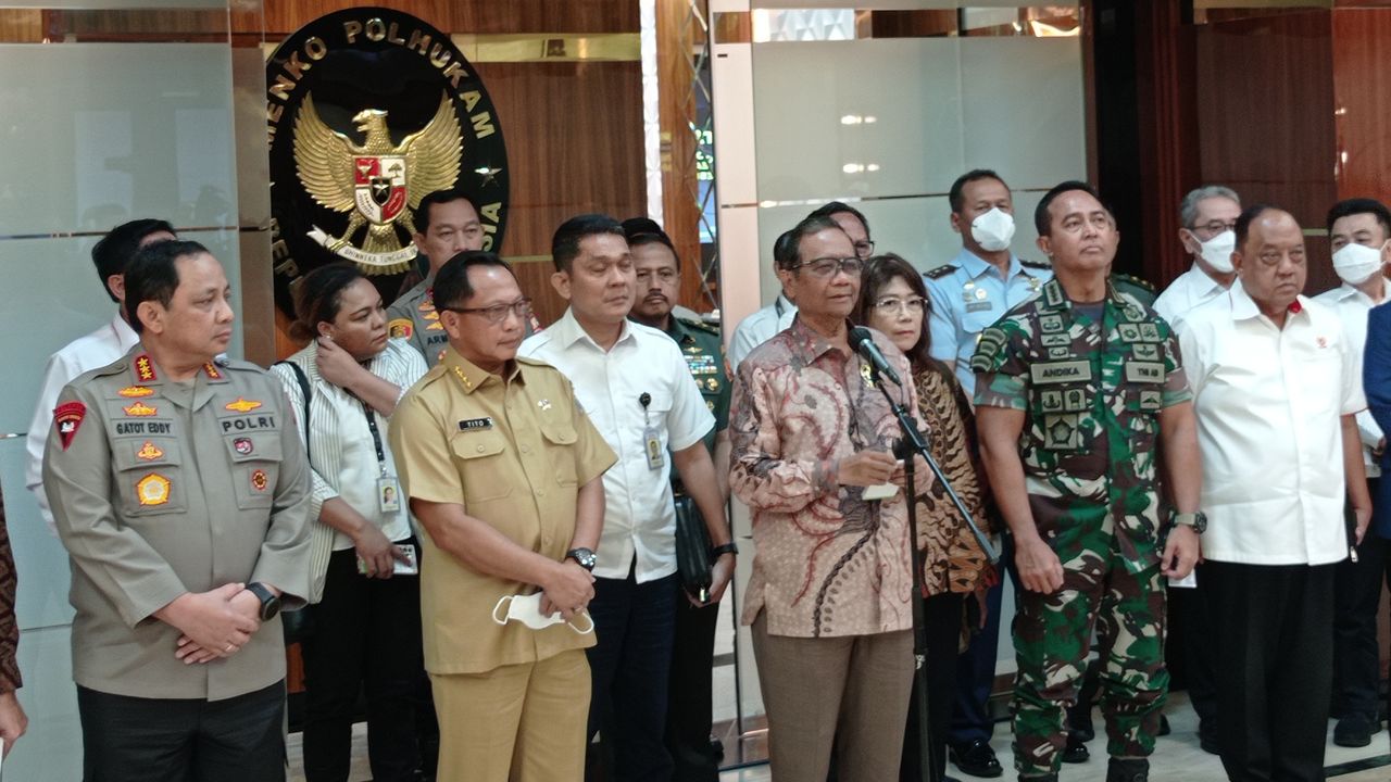 Mahfud MD Minta  Jenderal Andika Usut Anggota TNI Bertindak Berlebihan Saat Tragedi Kanjuruhan