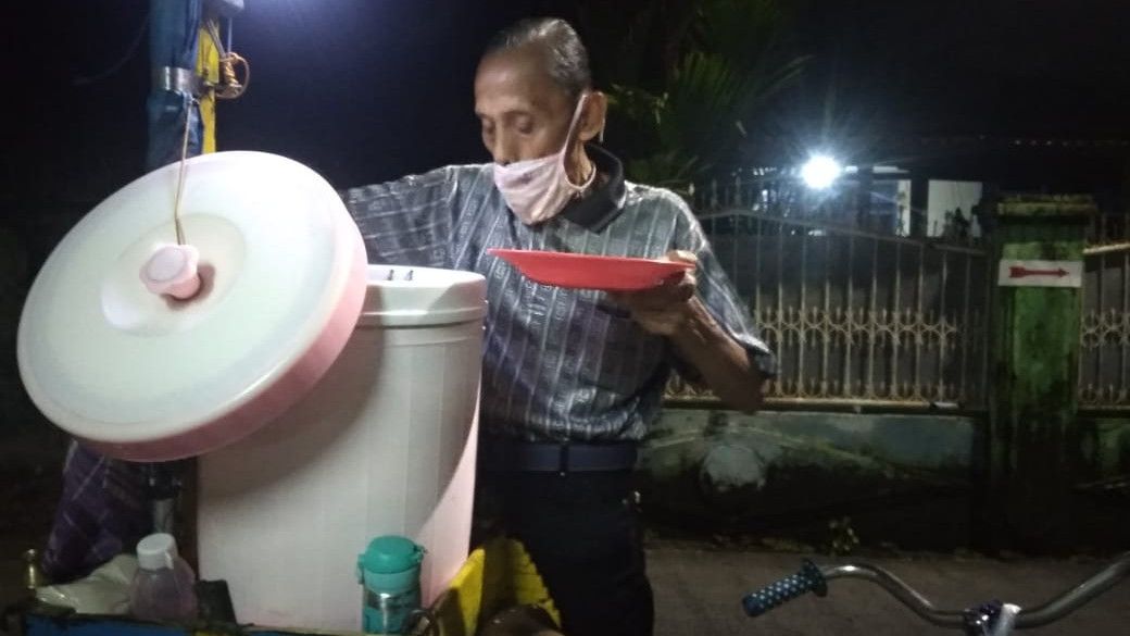 Uangnya Dicuri, Ini Curhatan Sedih Penjual Bassang yang Melegenda di Makassar