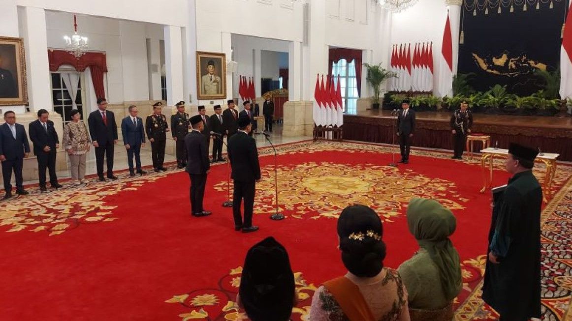 Presiden Jokowi Resmi Lantik Gus Ipul Jadi Mensos Gantikan Risma