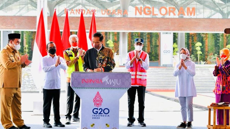 Jokowi Resmikan Bandara Ngloram Kabupaten Blora yang Diimpikan Sejak 50 Tahun Lalu, Ganjar: Alhamdulillah