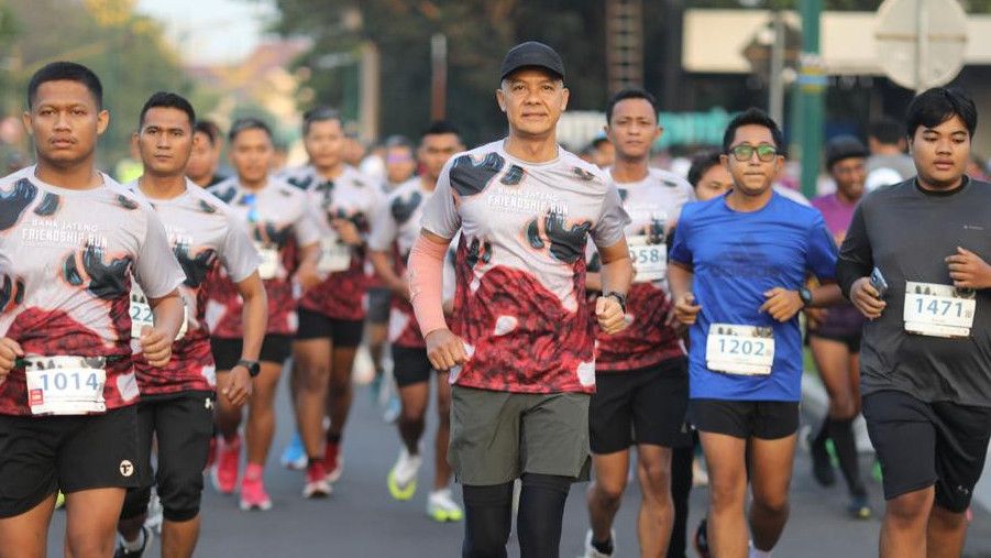 Lepas 1.000 Pelari Bank Jateng Friendship Run DIY, Ganjar Pranowo: Semangatnya Luar Biasa!