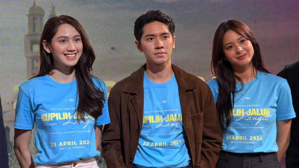 Zee Asadel dan Emir Mahira Reuni di Kupilih Jalur Langit