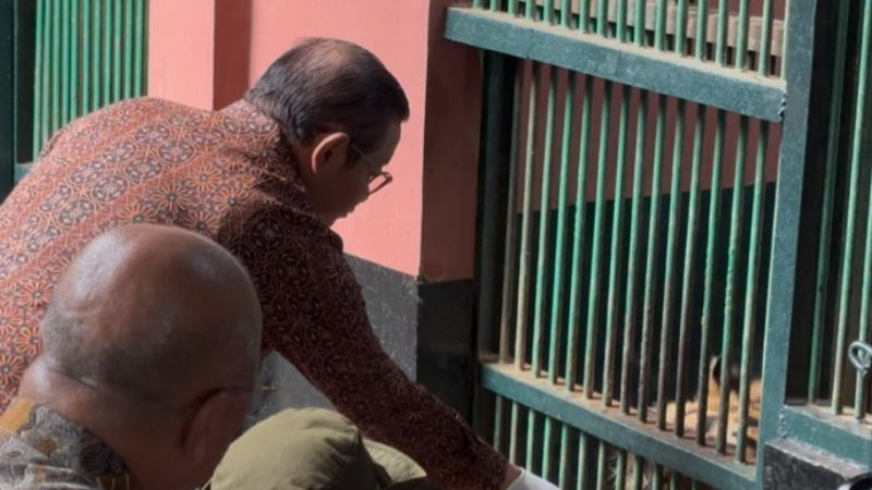 Soal Petugas Bawa Pulang Daging Pakan Harimau, Pramono: Enggak Benar