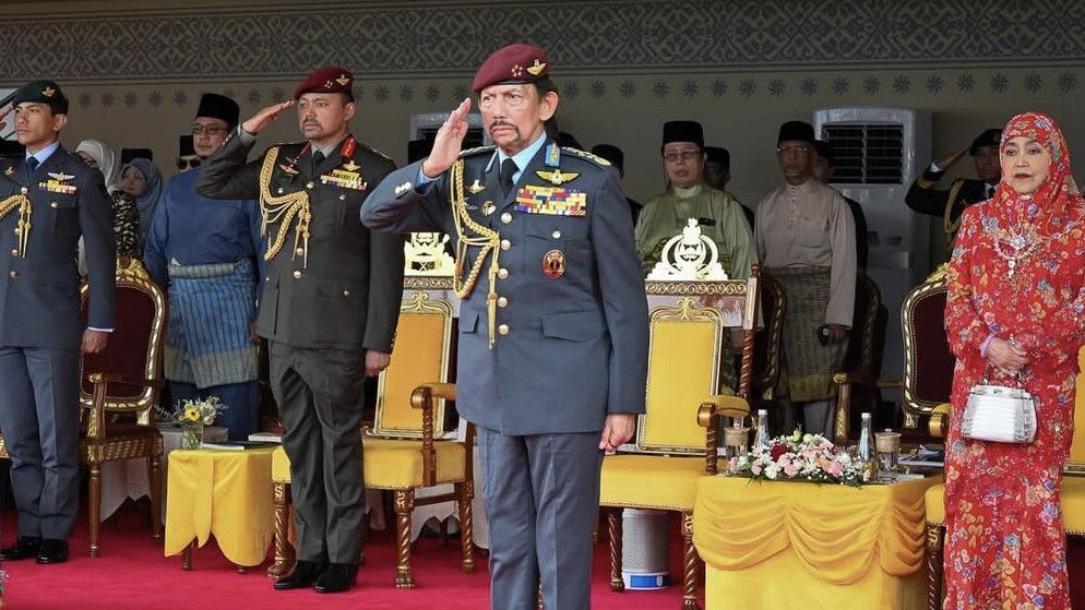 Kelelahan Akibat Bertemu Pemimpin ASEAN, Sultan Brunei Dilarikan ke Rumah Sakit Jantung