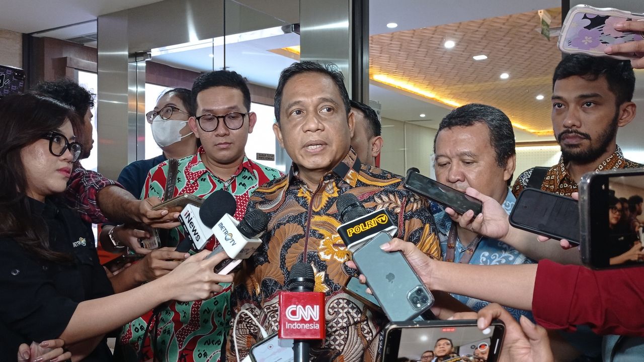 Eks Penyidik KPK Desak Firli Bahuri Segera Ditangkap, Ini Kata Pengacara