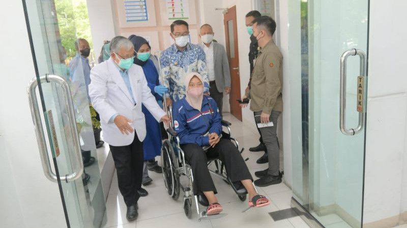 Hibur Atlet yang Cedera, Ridwan Kamil: Beli Tomat ke Ujung Pandang, Jawa Barat Bukan Jago Kandang